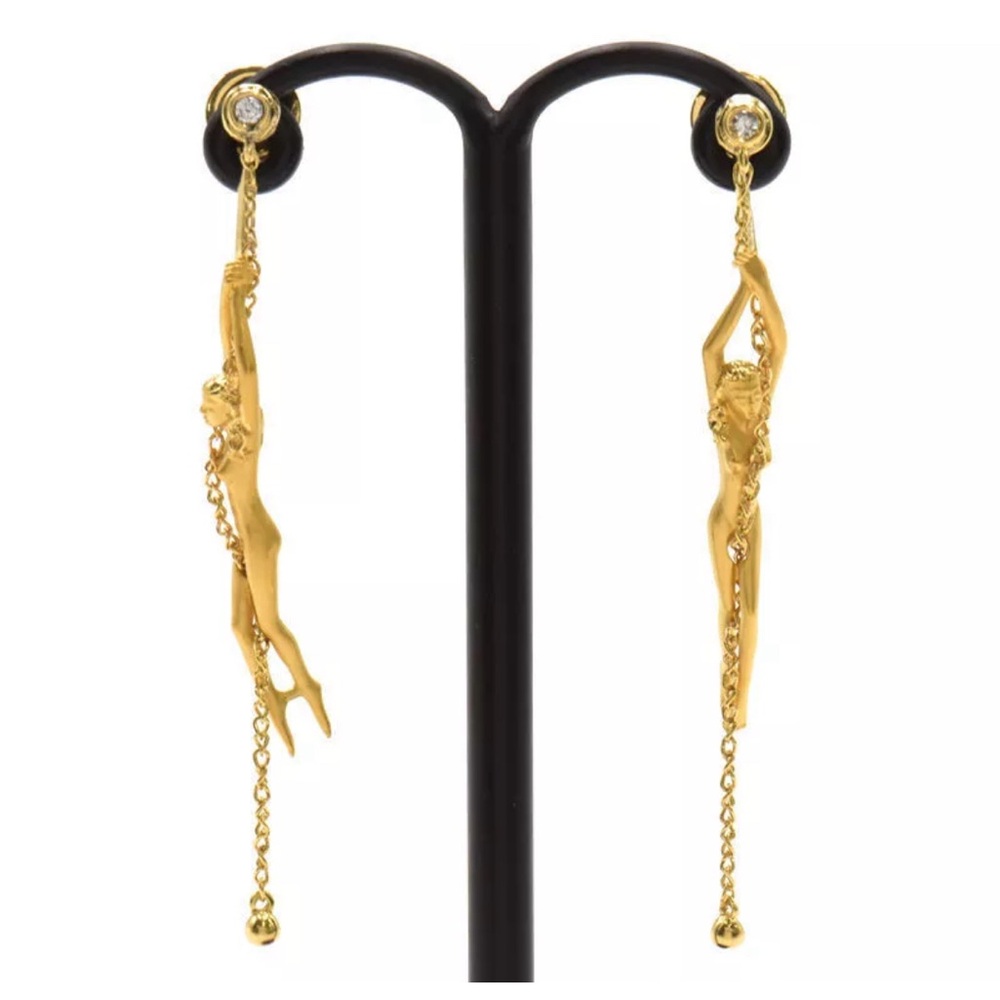 Carrera y Carrera goddess earrings